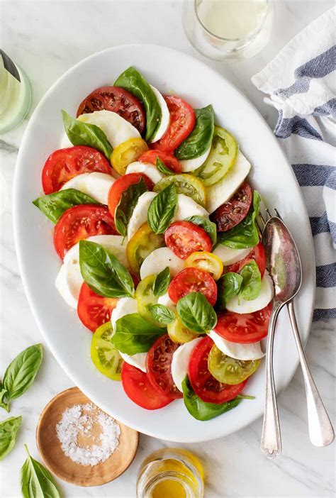 little caprese|Classic Caprese Salad Recipe .